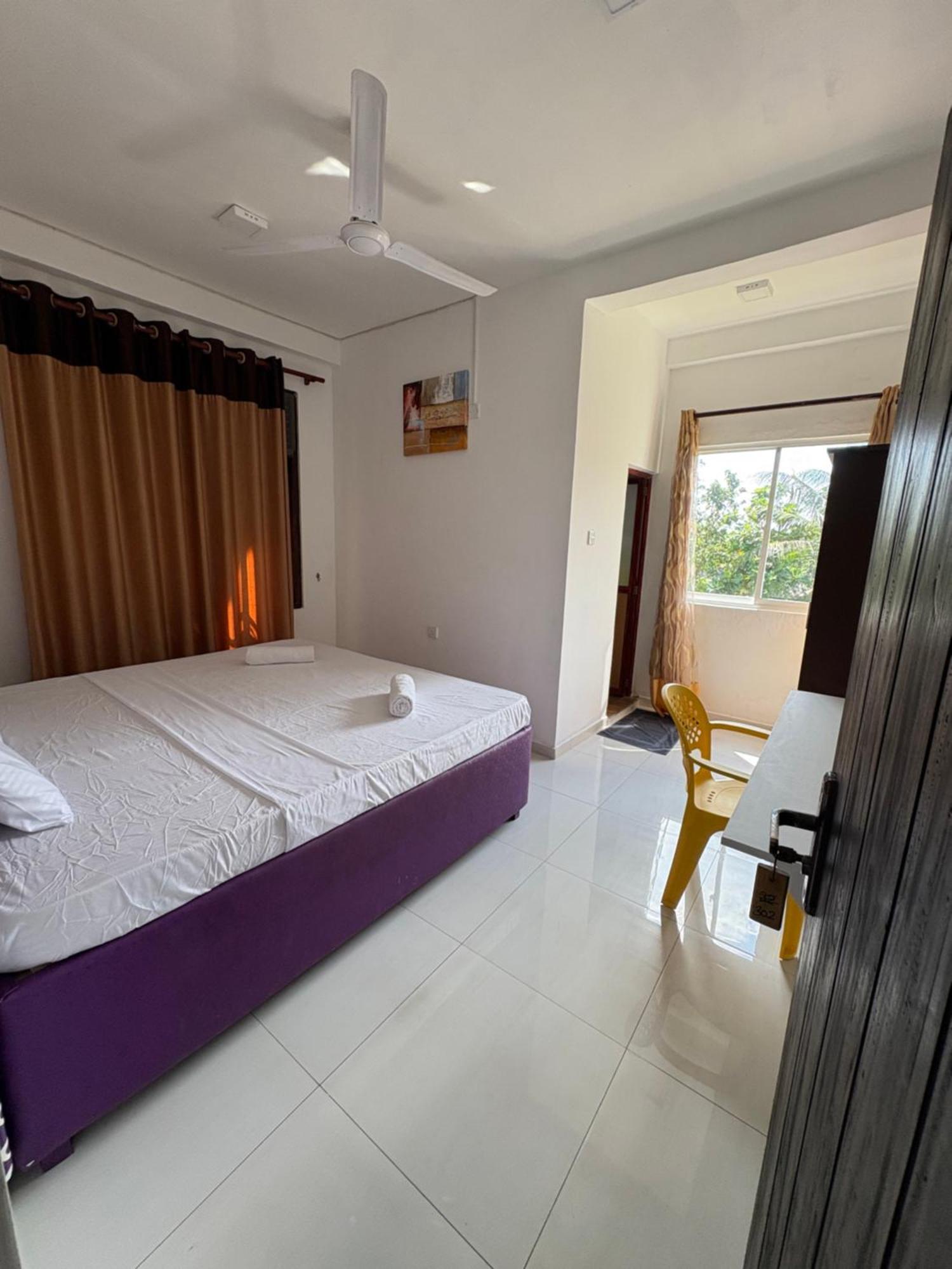 Wake N Flow, Weligama Exteriör bild